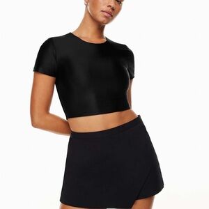 Aritzia Contour crop top
